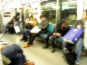 朝三の山手線で東京へ（コンタ）